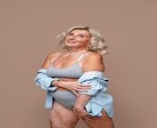 medium shot confident old woman posing underwear 23 2149722164 jpgsize626extjpggaga1 1 1395880969 1709078400semtais from very mature srxy hot
