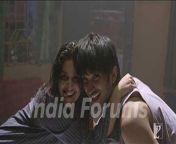 5220 making of tere mere beech mein song shuddh desi romance.jpg from desi making video for lover with talk