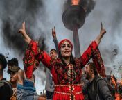newroz feu femme hommes kurdes jpeg from kurde
