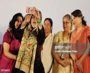 kolkata india bollywood actor amitabh bachchan takes a selfie with jaya bachchan sharmila jpgs612x612wgik20cqdfbygxrasb10xeflheux3q awh5gmfdmeql1yv2skw from minister jaya xxxphoto