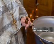 ritual pembaptisan imam bersiap untuk membaptis anak itu font untuk mengambil iman tangan jpgs1024x1024wisk20c78i35b3lobyiyzkvu6xvfefemudto2uwltxyczkdork from ritual pembabtisan