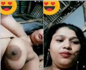 desi bhabhi shows her big boobs and pussy 3.jpg from desi bhabhi showing her huge belly and some part of boobs