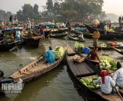 barisal floating market 768x576.jpg from bangladesh barisal school sex scandalrse prin