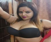 fh0ntmcacaa9no3.jpg from indian aunty huge boob bra busting xxxww srayasex images com