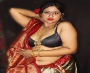 main qimg d8bb1b468d88c30070de47559176c5d2 lq from nipple slip saree and blouse ope