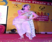 sonali kulkarni perform on lavani dance at mulund festival 2013 sonali kulkarni performing on lavani dance2.jpg b2942a15364530caaa96ac1914405801.jpg from sonali kulkarni नंगी