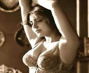 anushka sharma flaunts her hot bod and we cant stop drooling 201707 1024758 jpgimpolicymedium widthonlyw350h246 from sexy hottest anushka shrma xxx and ade pettyjohn porn naked in henrry danger