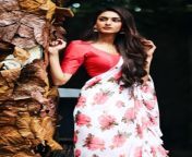 erica fernandes looks hot in a white saree with red floral prints 201908 1566566768.jpg from prerna bajaj hot sex from kasa