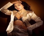 yukti kapoor cleavage bra madam sir actress 2.jpg from bhojpuri actress hion photos xxx