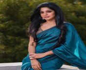 actress divya barti look gorgeous in blue saree photo shoot 2.jpg from divya barti sexsi choot