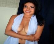 priyanka chopra hot nipples7.jpg from priyanka chopra ke nipple