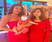 priyanka chopra with daughter malti marie chopra jonas jpeg from father fuck virgin daughter chopra kamsutra 3d movie rekha act