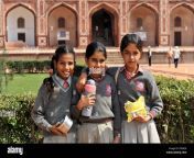 indian schoolgirls delhi north india india asia df0828.jpg from dilhei sacool garl indean