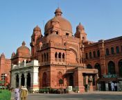 lahore museum pakistan.jpg from lahore claw