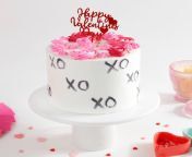 p valentine love xoxo cream cake 600 gm 201986 m.jpg from kissing gift