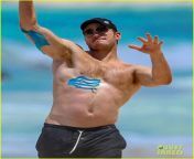 chris pratt goes shirtless in hawaii athletic tape 08.jpg from chris pratt sweaty shirtless jpg