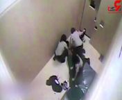 رفتار وحشیانه پلیس با نظامی سابق زن در بازداشتگاه.jpg from ریدن دختر ایرانی