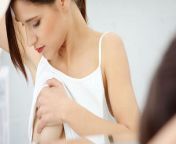 علتهای درد سینه در زنان.jpg from واترپلو زنان