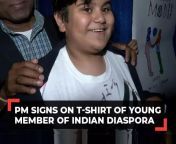 pm modi in us pm signs on t shirt of young member of indian diaspora as he welcomes modi.jpg from سكسالفنانه زينه سكس كامل الممثله زينهfuking coopi modi xxx photo hd com