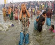 bathing 1 3677910 jpg20160706111942 from kumbh snan indian women bath wet nipple