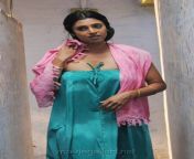 kasthuri naanga hot navel cleavage kissing scene photos 2.jpg from tamil actress kasthuri hot boobs videos