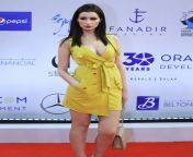 sarah eltounsi boobs yellow dress sexy photos 3.jpg from سكس فنانات تونس